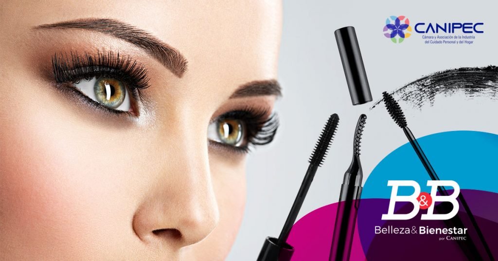 resaltar la mirada con máscara de pestañas